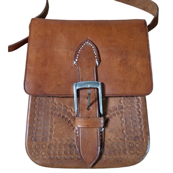 Artist Hand Tooled Leather Camera Crossbody Bag - Picture 3 of 10